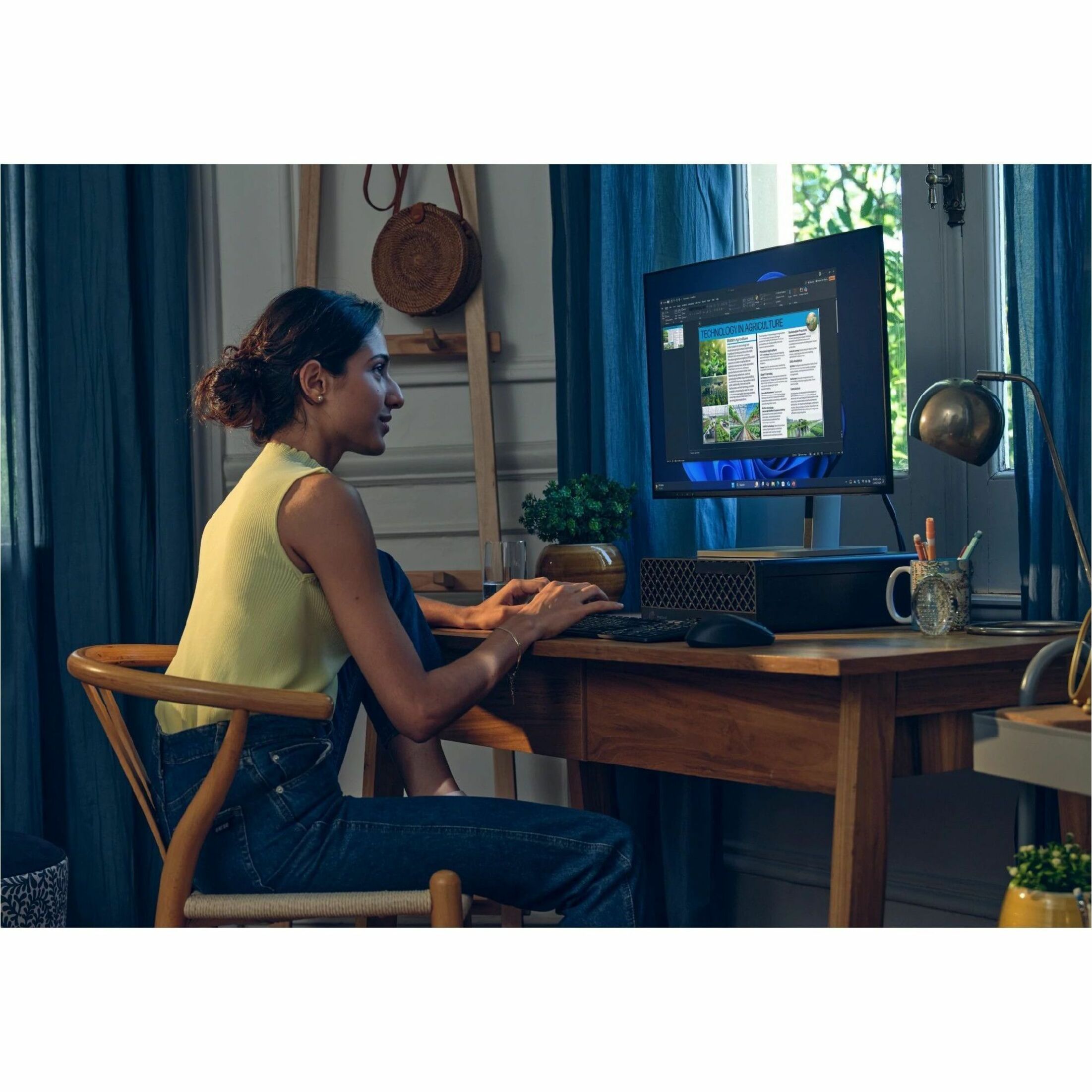 HP ProDesk 4 G1i Desktop Computer - Intel Core Ultra 7 Series 2 265 - vPro Technology - 24 GB - Small Form Factor - Intel Q870 Chip — alternate image3