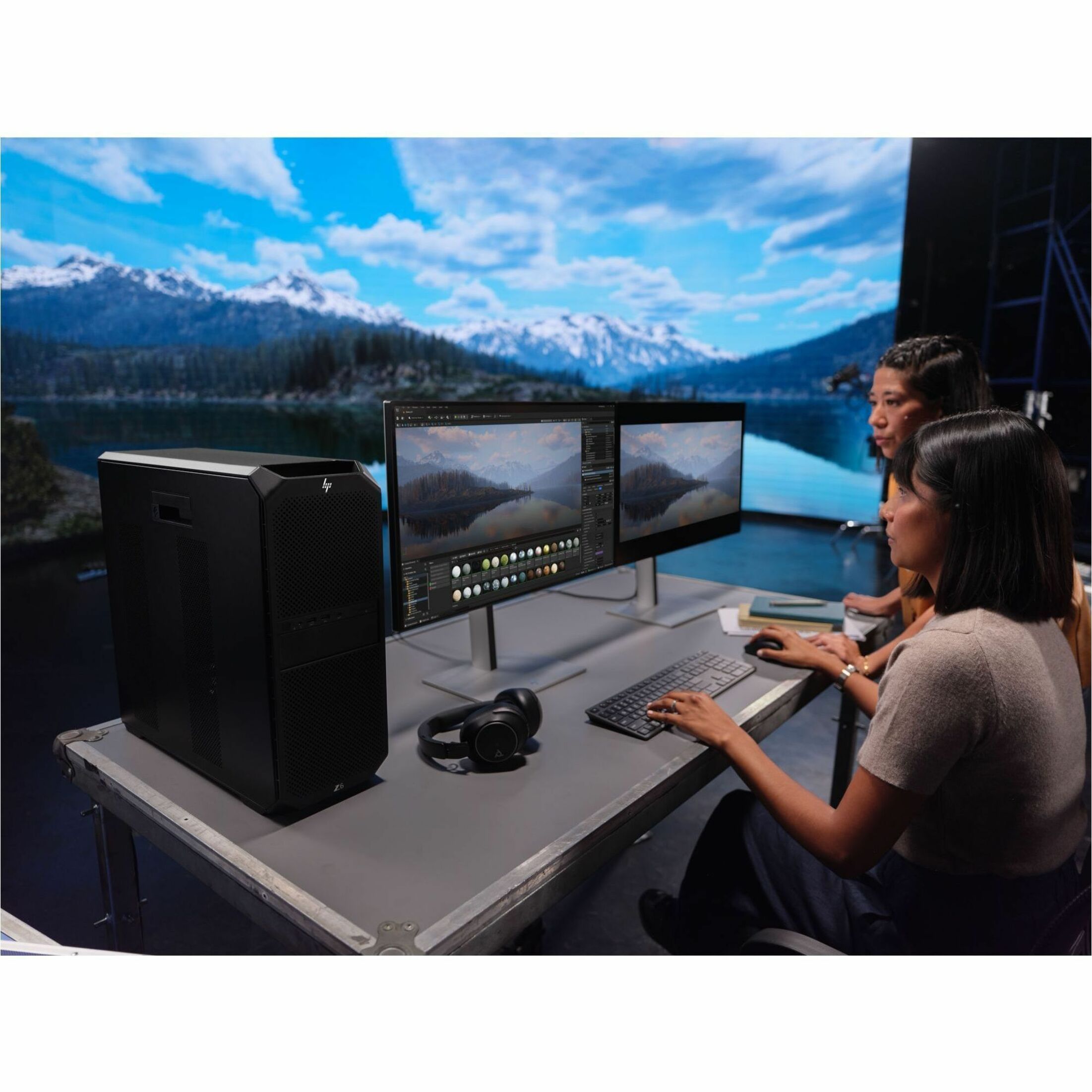 HP Z6 G5 A Workstation - 1 x AMD Ryzen Threadripper PRO 7945WX - 32 GB - Tower - Black - AMD PRO 695 Chip - Serial ATA/600, NVMe Controller - 0, 1, 5, 10 RAID Levels - Gigabit Ethernet — alternate image4