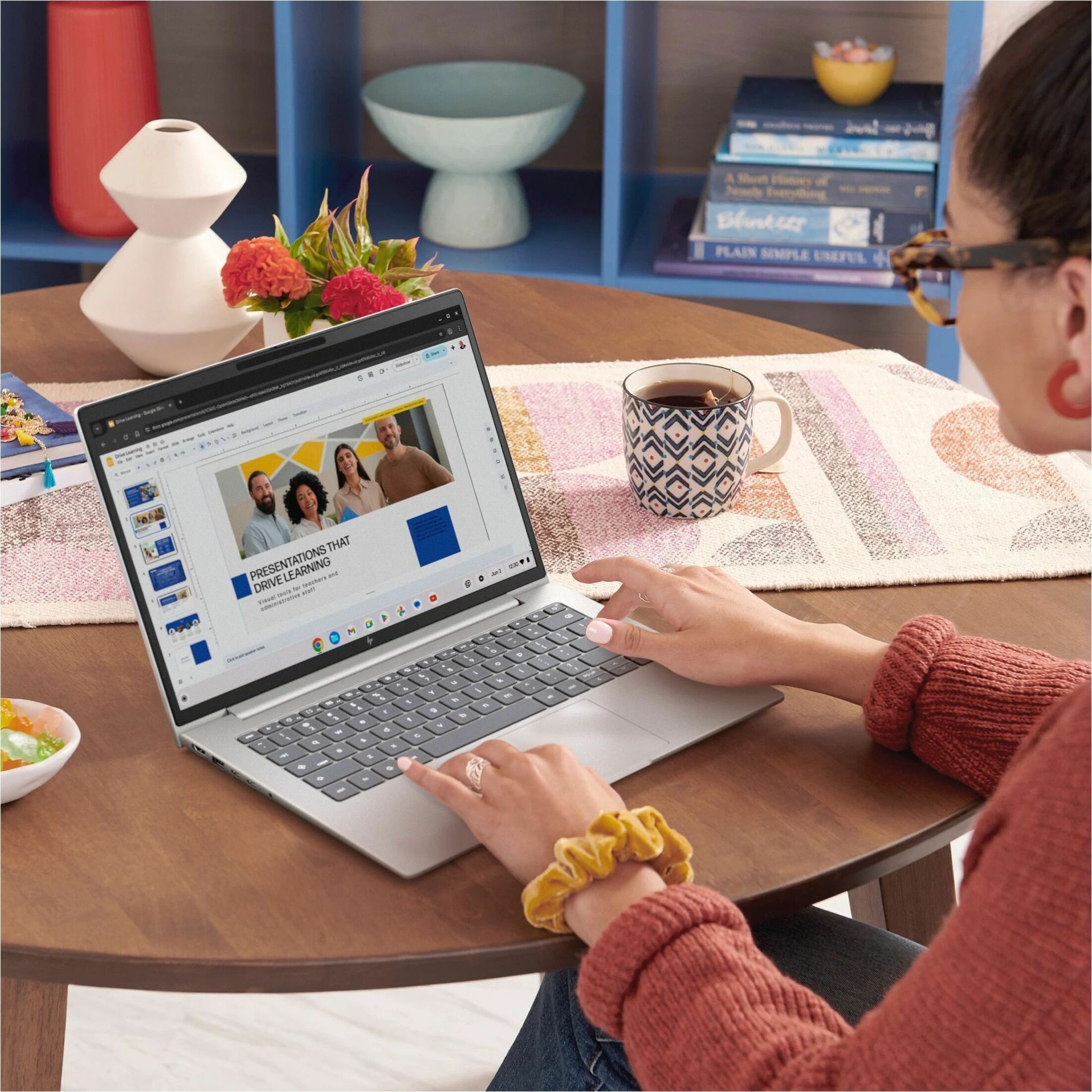 HP Elite 6 G2i 14" Chromebook - WUXGA - Intel Core 3 Series 1 100U - 8 GB - 128 GB Flash Memory - English Keyboard - Pike Silver Aluminum - Intel Chip - 1920 x 1200 - ChromeOS Plus - Intel - In-plane Switching (IPS) Technology - Front Camera/Webcam - 17.50 Hours Battery Run Time - IEEE 802.11be Wireless LAN Standard - Wi-Fi 7 — alternate image5